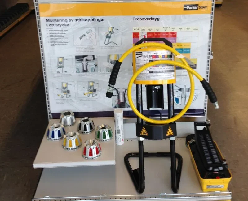 Hydraulrör och kopplingar hos TF Hydraulik AB i Halmstad